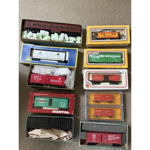 Vintage Lot of 11mixed HO Gauge Trains in Original Boxes